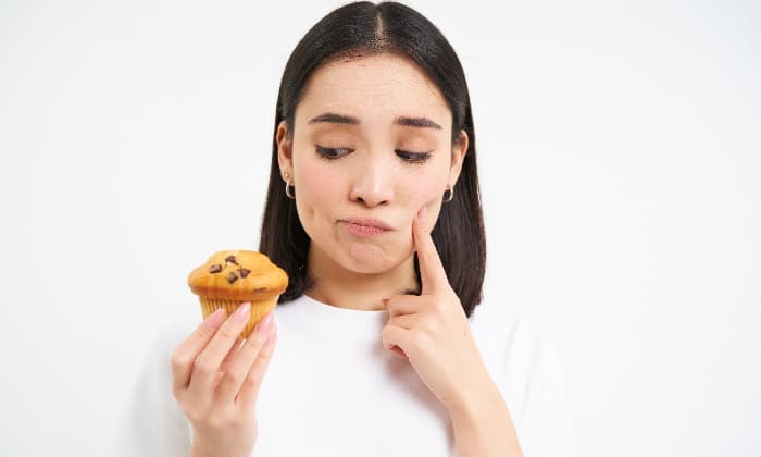 Makanan Penyebab Jerawat yang Perlu Diketahui