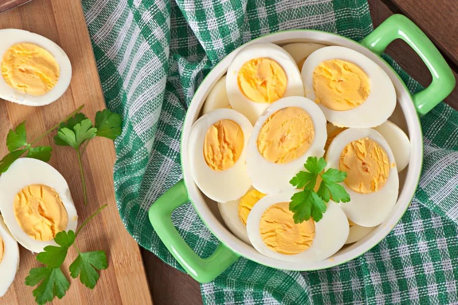Apakah Telur Menyebabkan Jerawat? Penjelasan Lengkap
