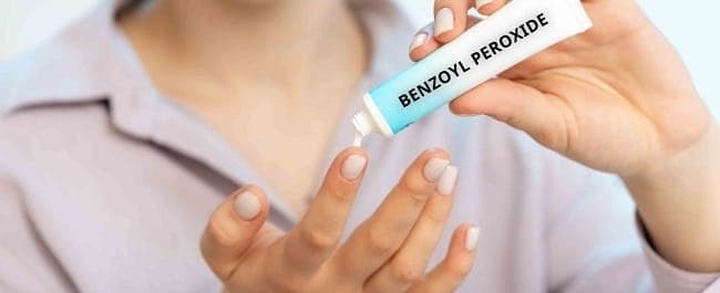 Benzoyl Peroxide untuk Jerawat: Manfaat dan Risiko