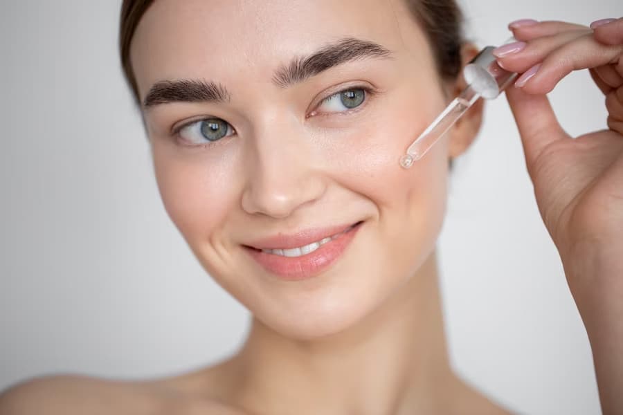 Panthenol dalam Skincare untuk Kulit Sensitif: Manfaat dan Cara Pakai