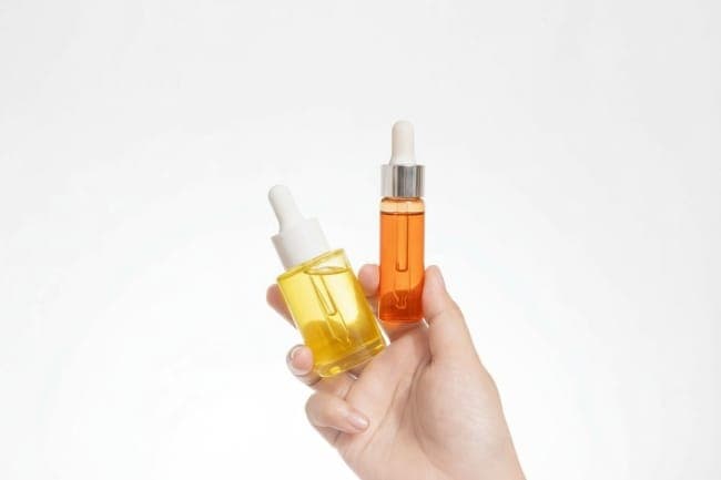 Niacinamide dan Vitamin C Bolehkah Dicampur? Ini Penjelasan Lengkapnya